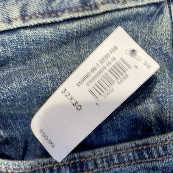 Women’s Old Navy Slim Jeans - Picture 6 of 6